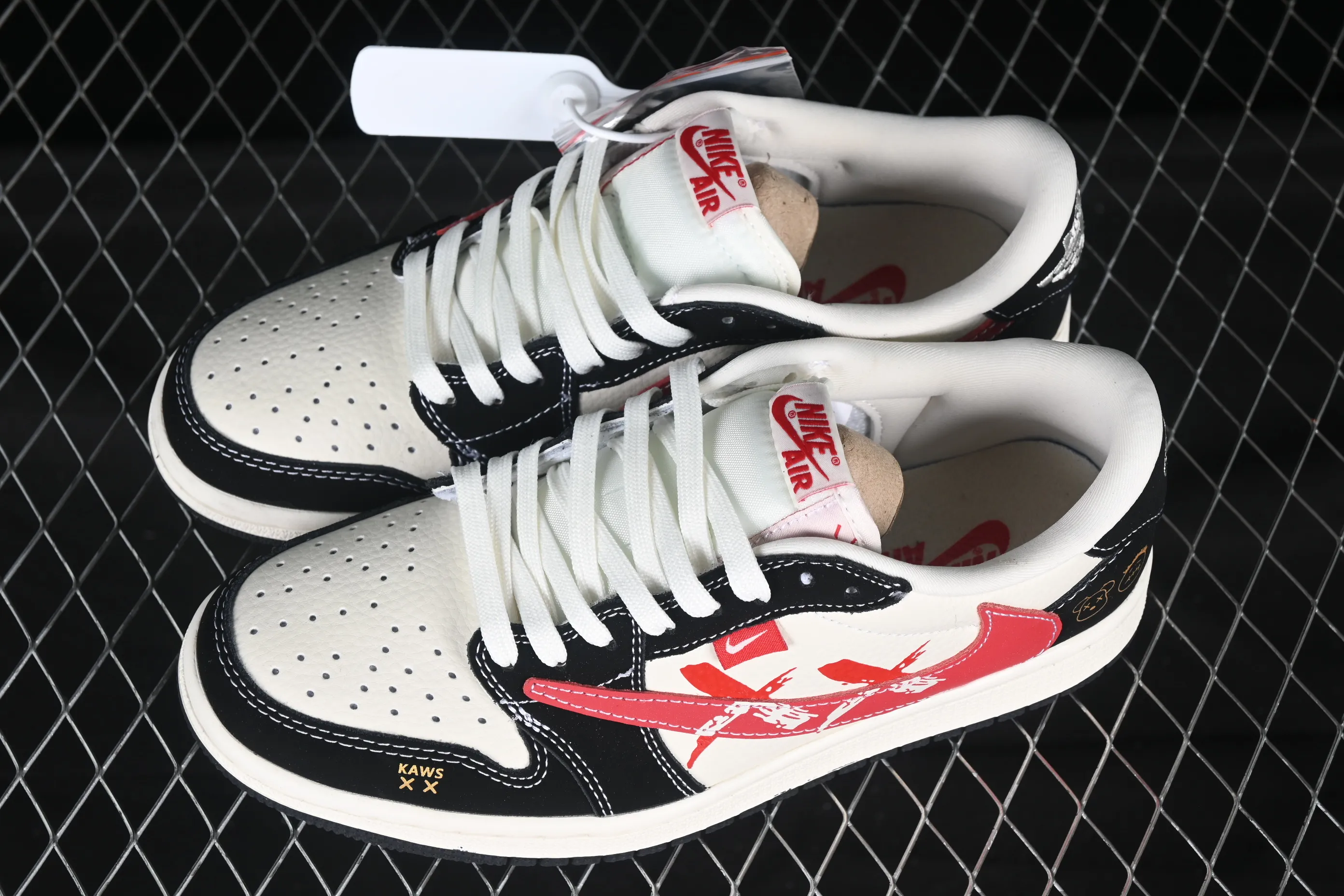 All categories Air Jordan Jordan series basketball shoes Air Jordan 1 Low High-end customized low-top sneakers Air Jordan 1 Low OG SP AJ1 Joe 1 violent bear joint graffiti red hook low-top cultural casual sneakers XS2024-024